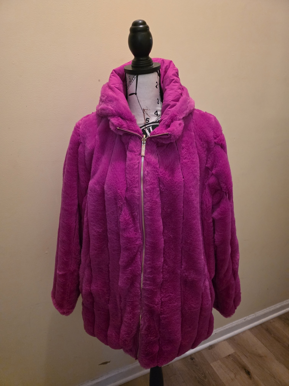 IMAN Plush Teddy Jacket in Vibrant Magenta